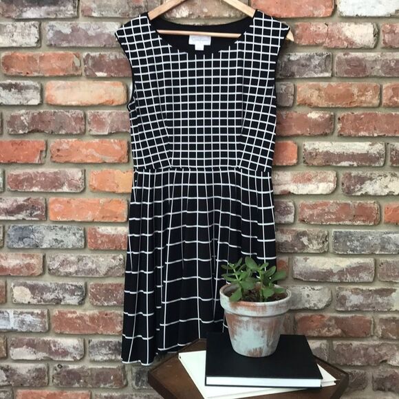 Jessica Simpson Medium 6 Black White Windowpane Fit & Flare Dress Spring Summer - Picture 1 of 7